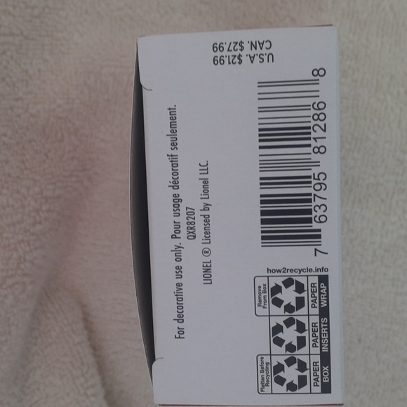 NWT 2023 #28 Lionel Trains Series - Picture 6 of 6